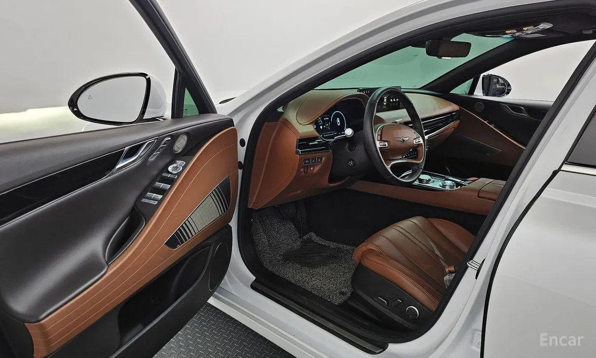 Фото 10 - Genesis G80