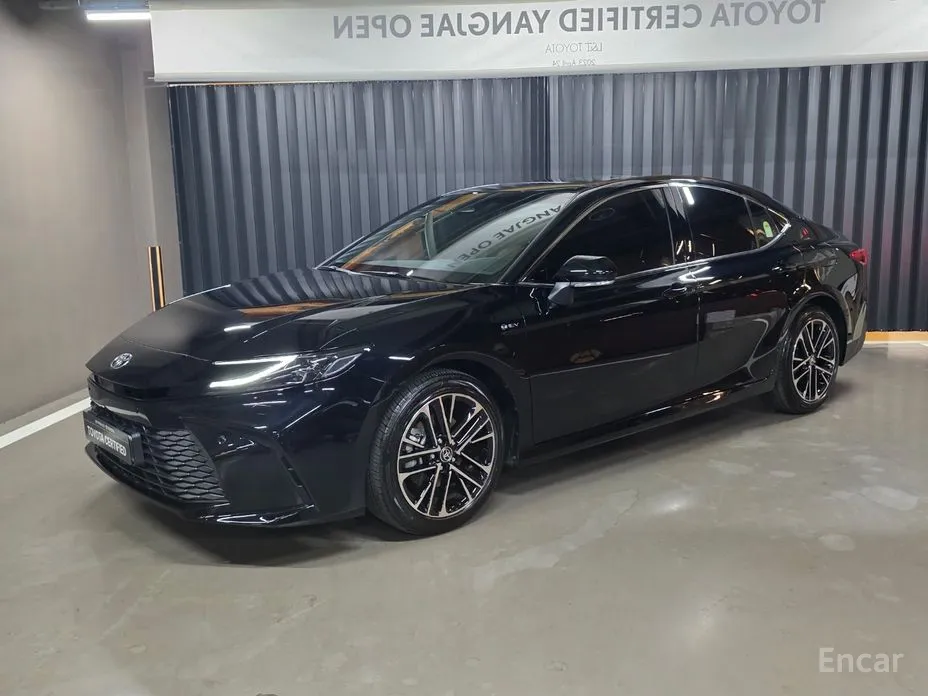 Toyota Camry 2024 2.5 XLE Hybrid