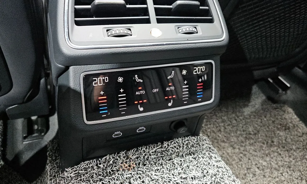 Фото 29 - Audi A6