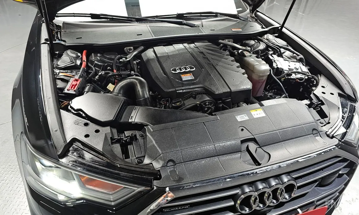 Фото 6 - Audi A6