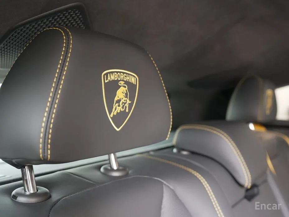 Lamborghini Urus 2018 4.0 V8 SE