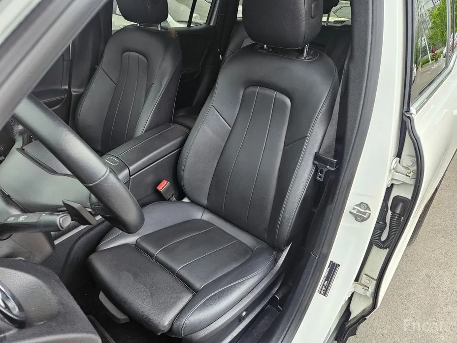 Mercedes-Benz GLB-Class 2020 GLB200 d
