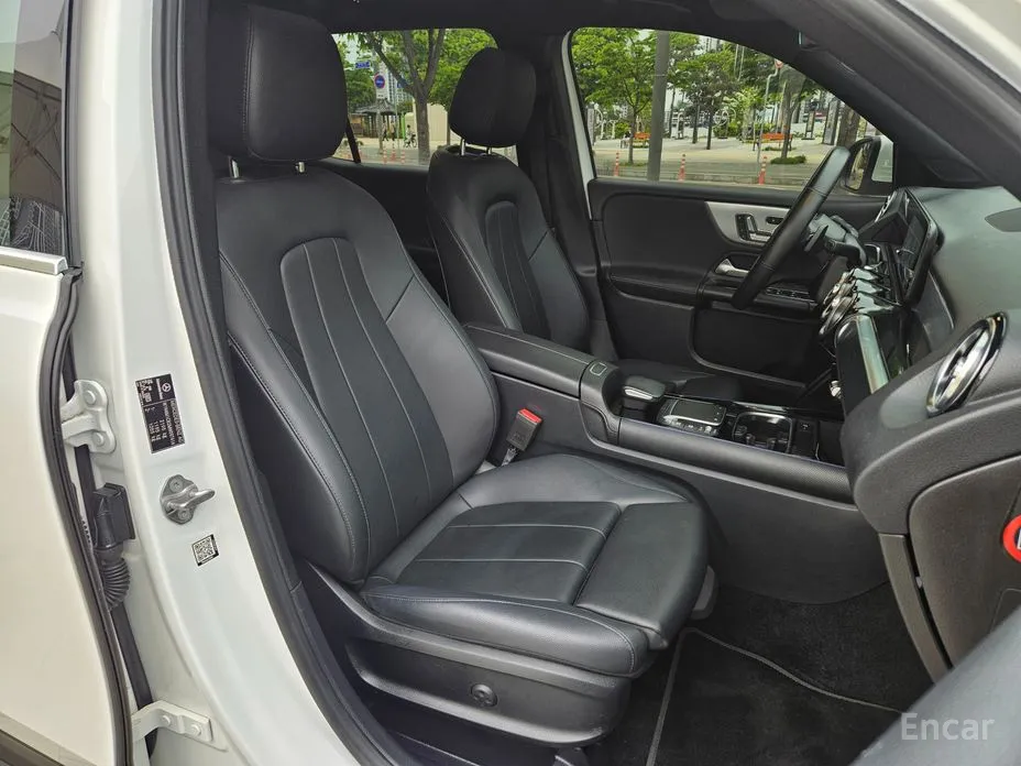 Mercedes-Benz GLB-Class 2020 GLB200 d