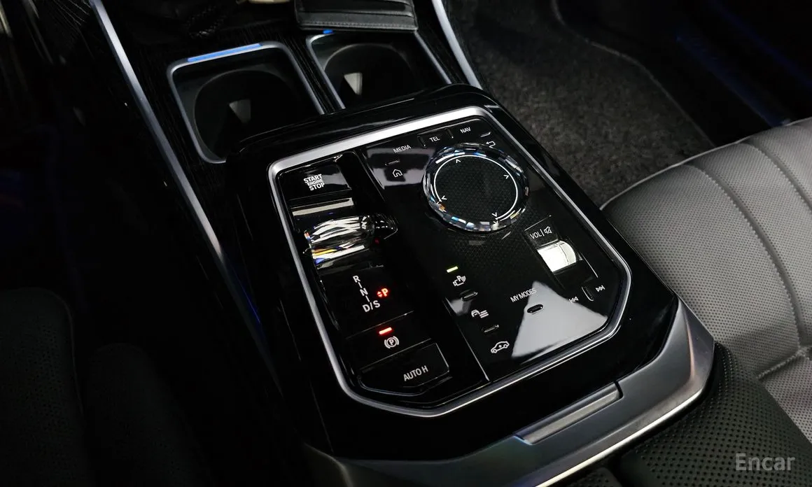 BMW 7 Series 2022 740d xDrive M Sport