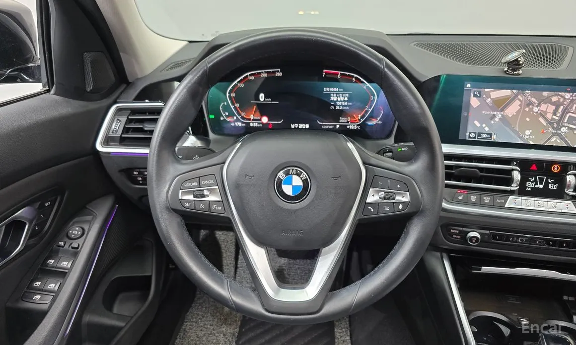 BMW 3 Series 2019 320i