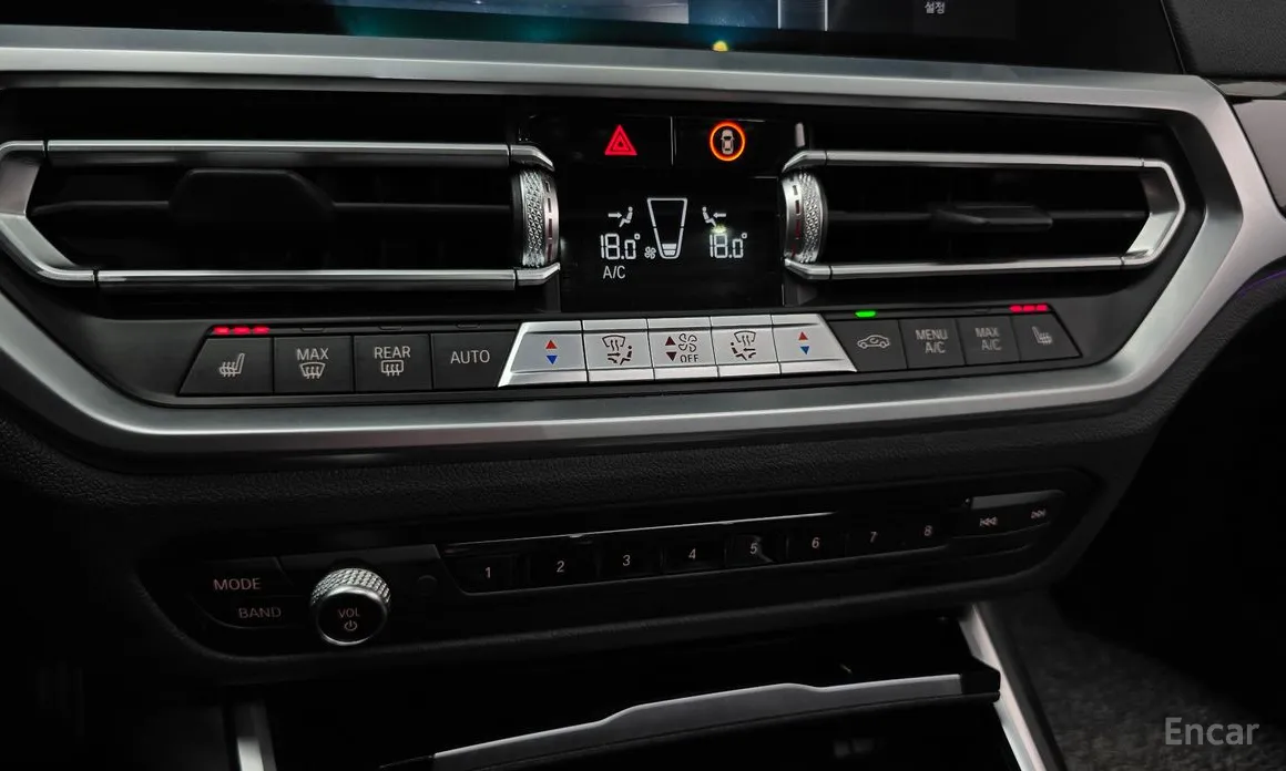 BMW 3 Series 2019 320i