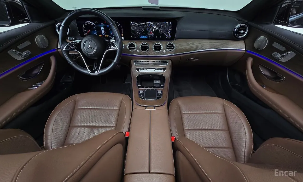 Фото 7 - Mercedes-Benz E-Class