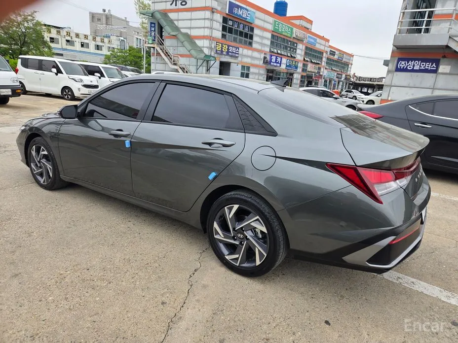 Hyundai Avante 2023 1.6