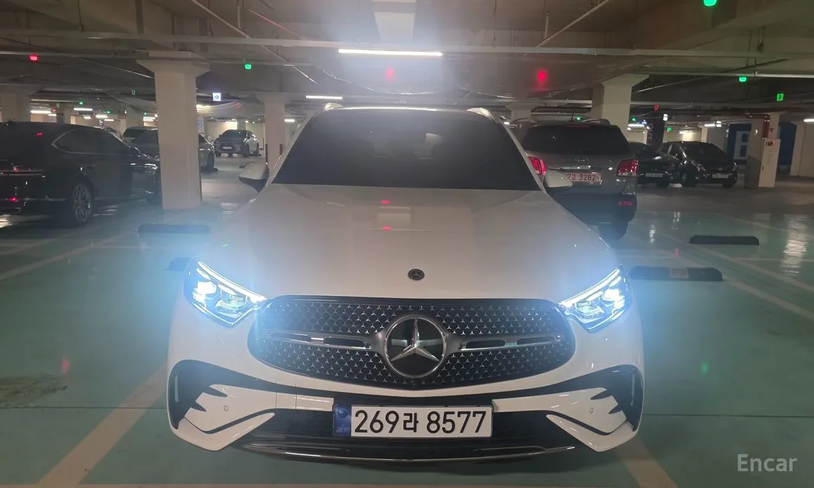 Mercedes-Benz GLC-Class 2023 GLC300 4MATIC AMG Line