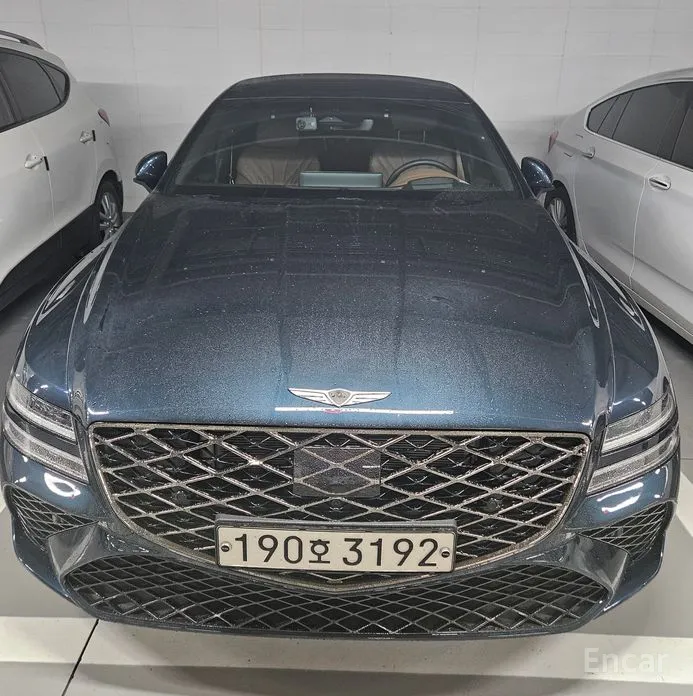 Фото 1 - Genesis G80