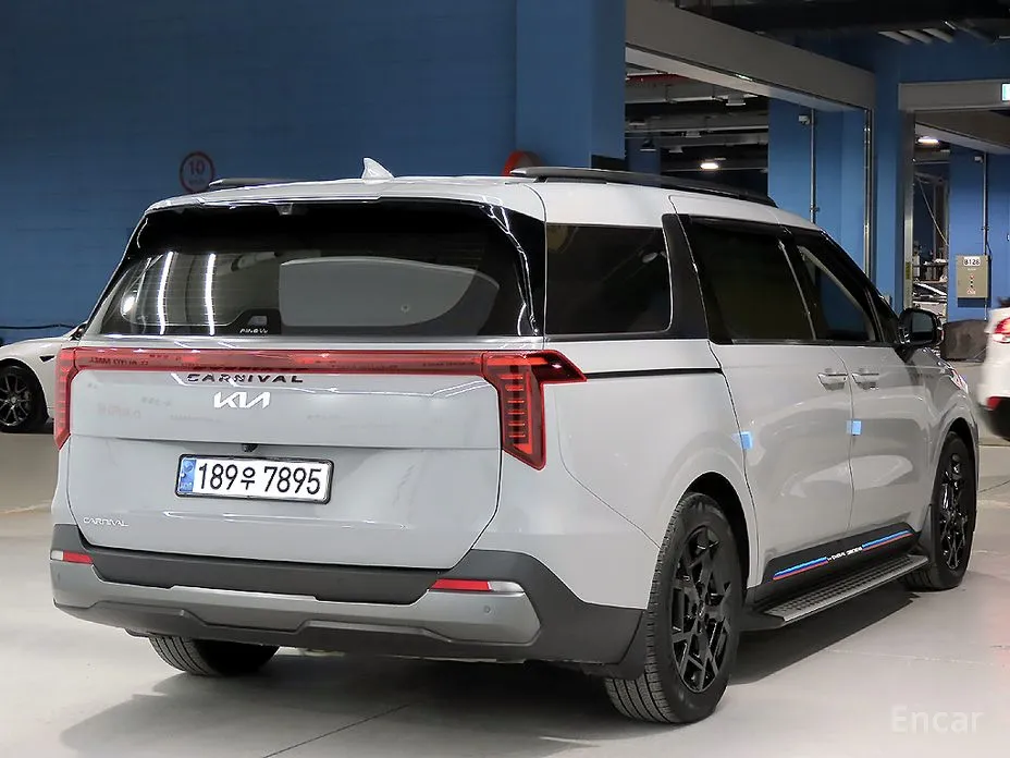 Фото 4 - Kia Carnival