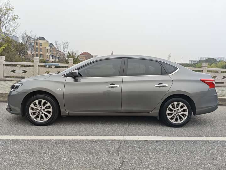Zdjęcie 7 - Nissan Sylphy