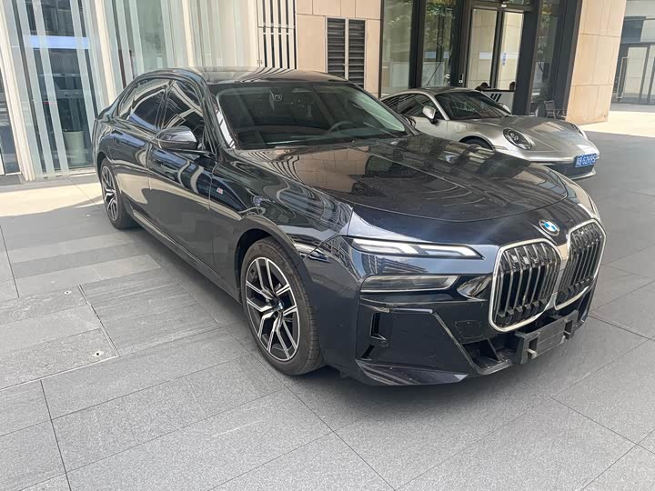 BMW 7 Series 2023 2023款 735Li M运动套装
