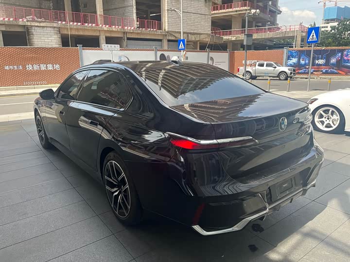BMW 7 Series 2023 2023款 735Li M运动套装