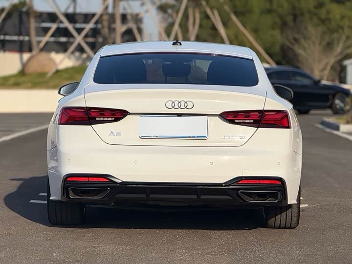 Photo 7 - Audi A5