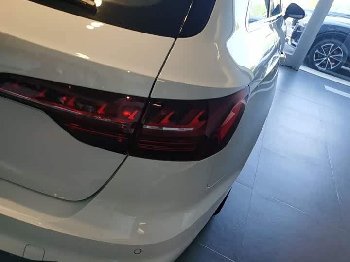 Audi A4 2024 2024款 Avant 40 TFSI 时尚运动型