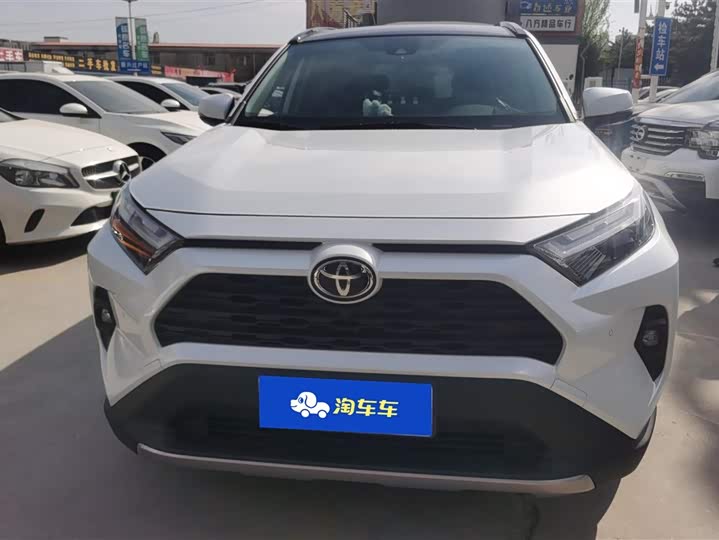 Photo 2 - Toyota RAV4