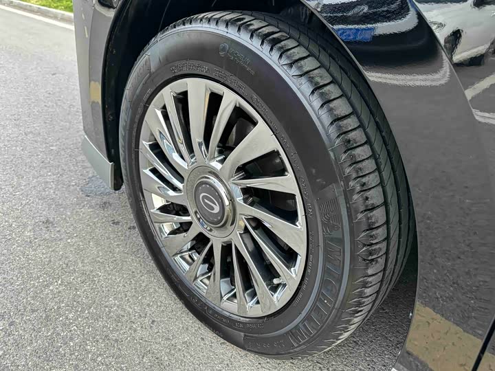 Фото 7 - GAC Trumpchi M8