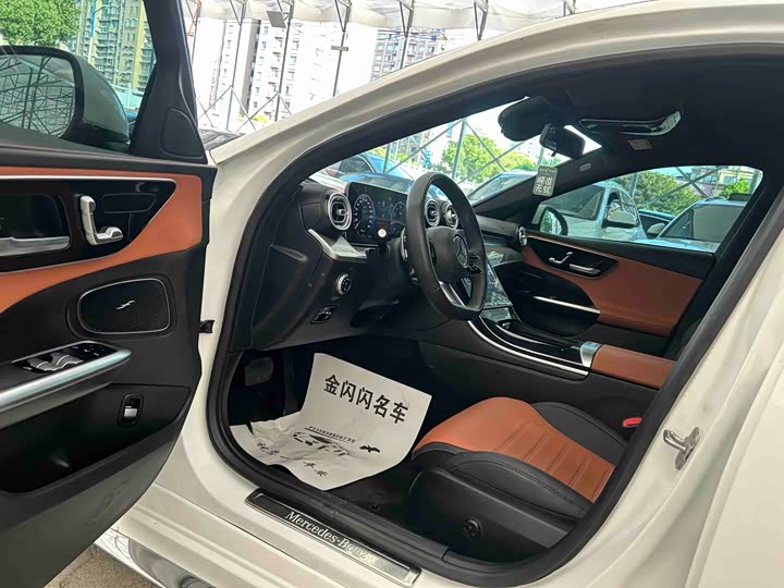 Zdjęcie 5 - Mercedes-Benz C-Class