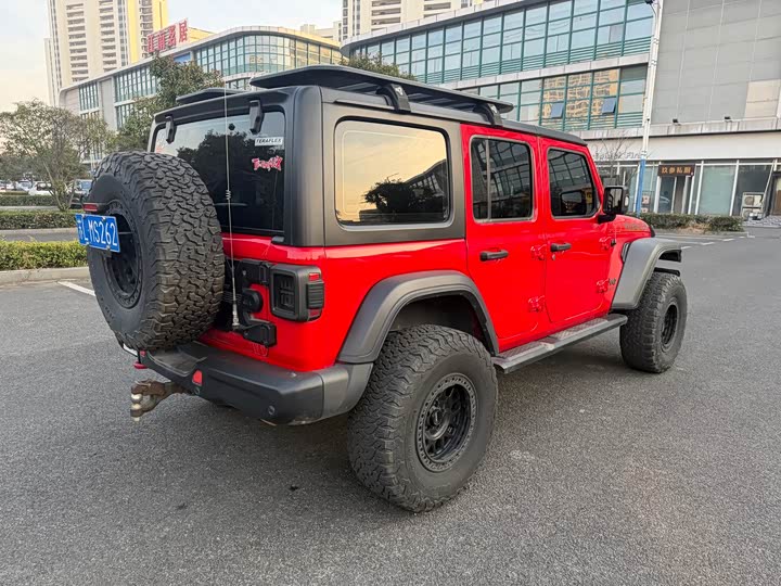 Jeep Wrangler 2021 2021款 2.0T 罗宾汉四门版