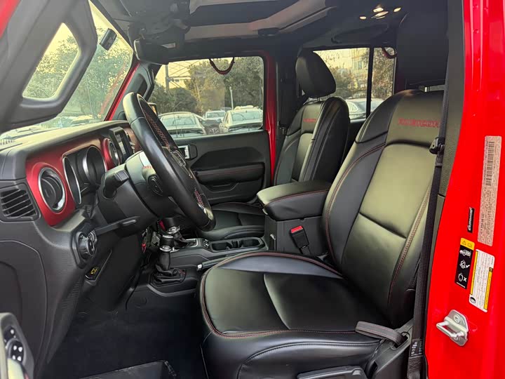 Jeep Wrangler 2021 2021款 2.0T 罗宾汉四门版