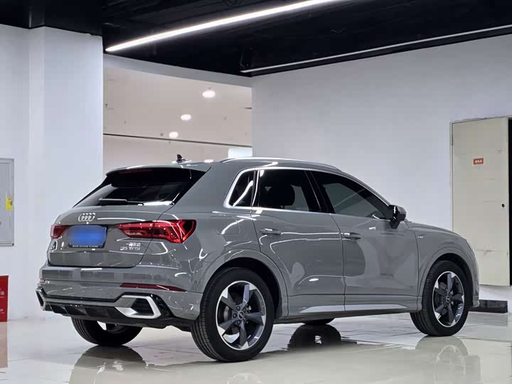 Audi Q3 2024 2024款 35 TFSI 时尚致雅型