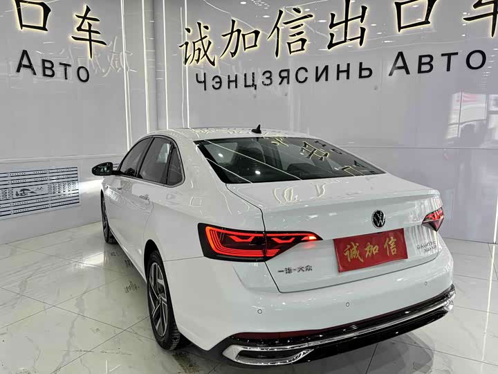 Фото 6 - Volkswagen Sagitar L
