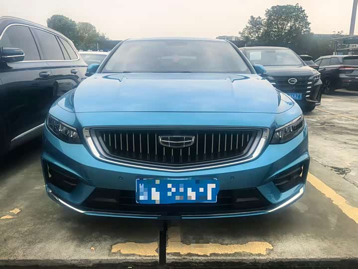 Фото 2 - Geely Preface