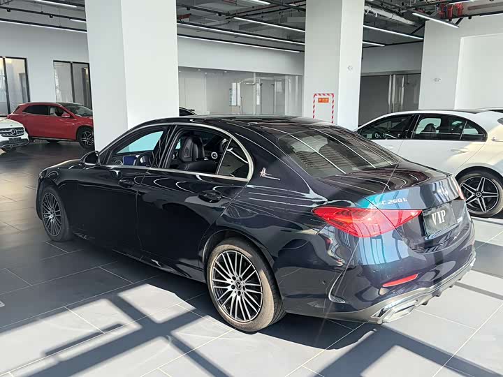 Zdjęcie 6 - Mercedes-Benz C-Class