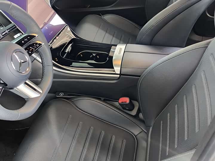 Zdjęcie 9 - Mercedes-Benz C-Class