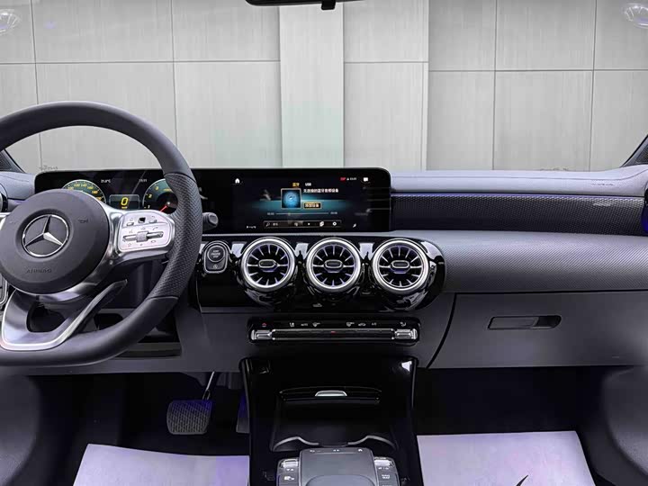 Photo 9 - Mercedes-Benz A-Class