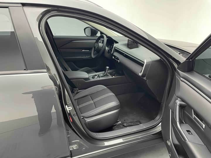 Фото 7 - Mazda CX-50