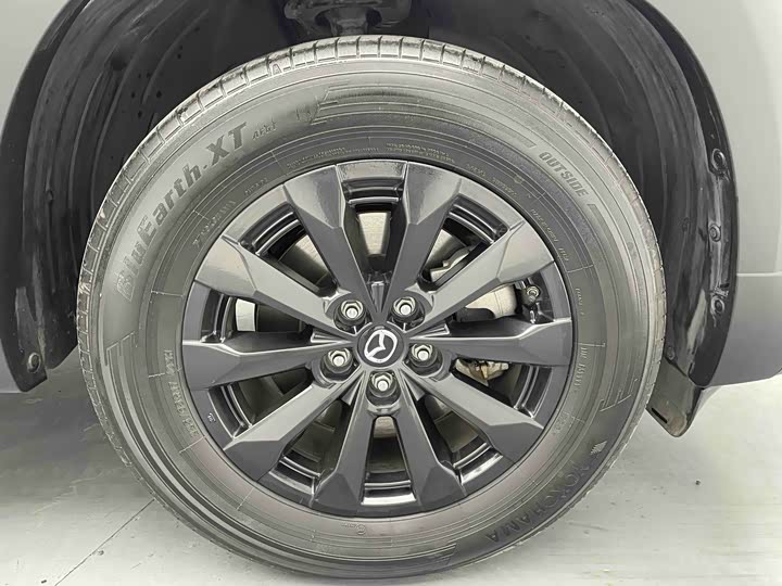 Фото 8 - Mazda CX-50