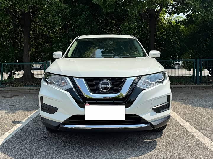 Nissan X-Trail 2025 2025款 荣誉 2.0L 两驱领先版