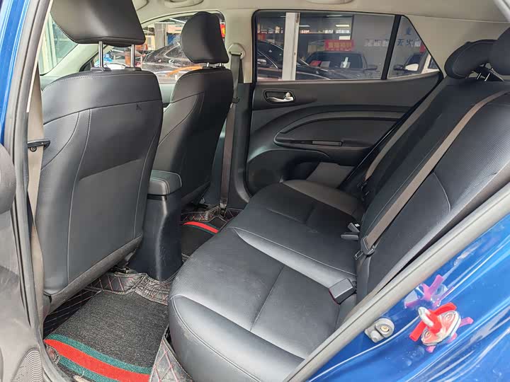 Фото 6 - Kia KX1