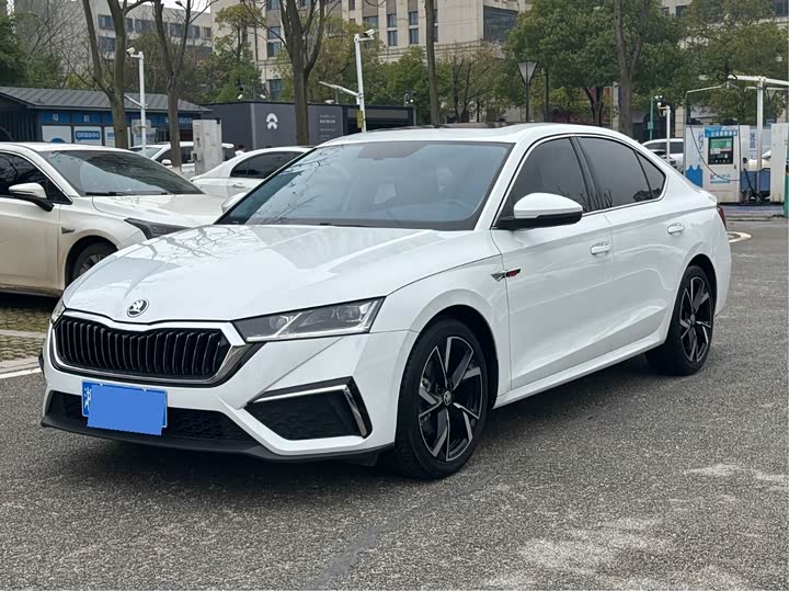 2023 Skoda Octavia Pro