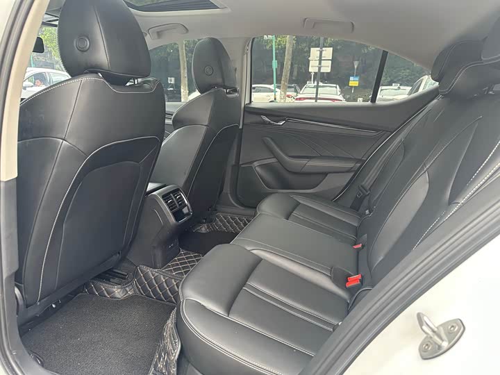 Фото 6 - Skoda Octavia Pro