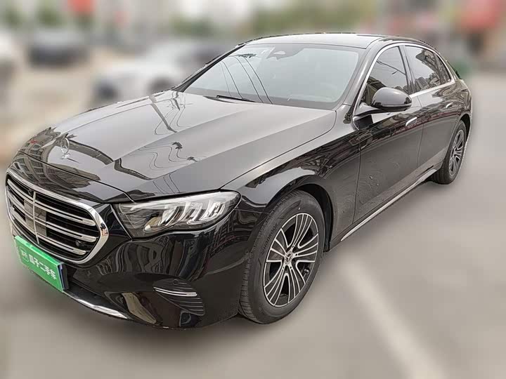 Фото 2 - Mercedes-Benz E-Class