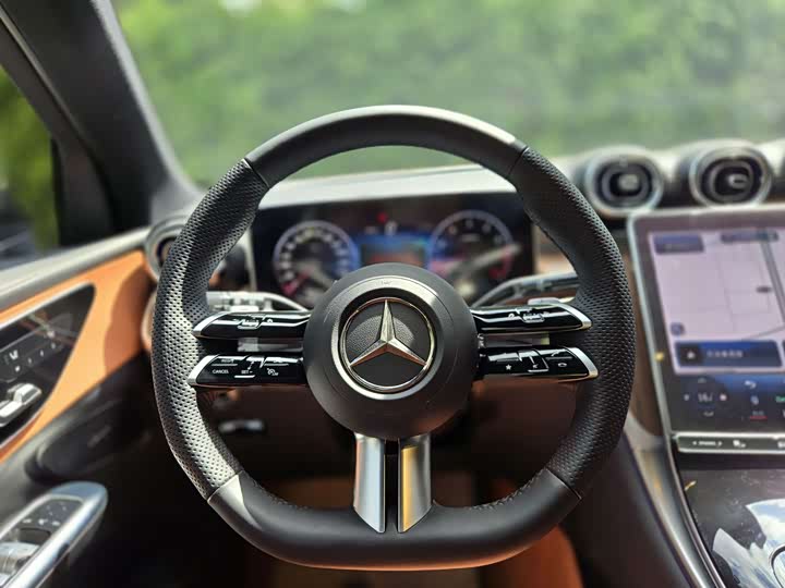 Фото 8 - Mercedes-Benz GLC-Class