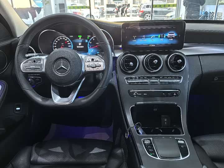 Фото 5 - Mercedes-Benz C-Class