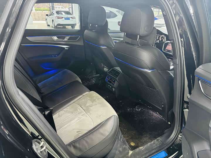 Audi A6L 2024 2024款 45 TFSI 臻选致雅型