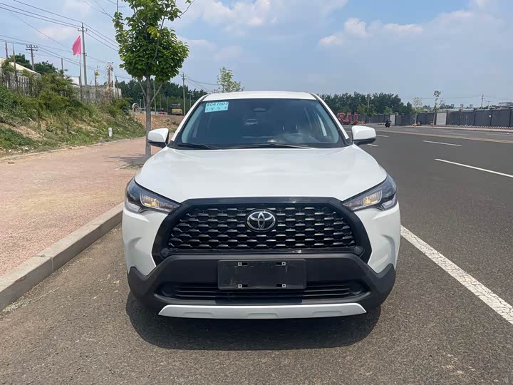 Toyota Corolla Cross 2024 2024款 2.0L 智能电混双擎 先锋版