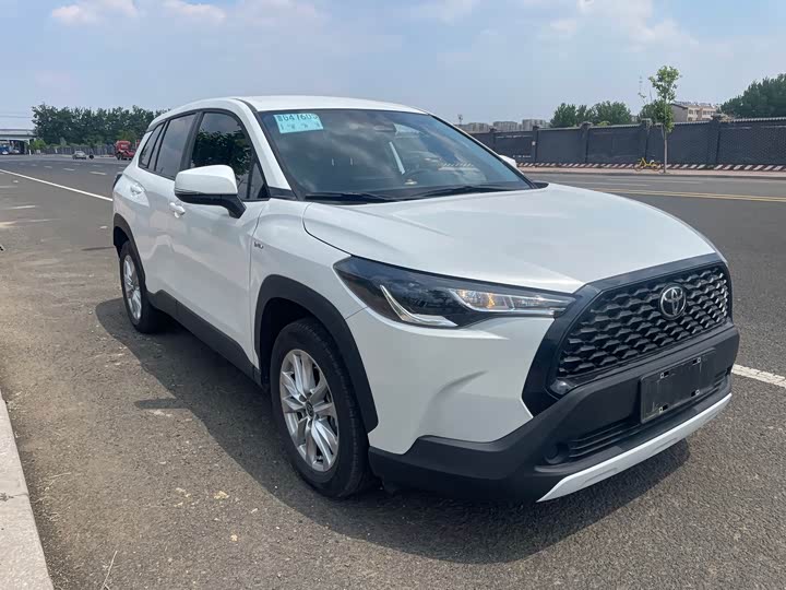 Toyota Corolla Cross 2024 2024款 2.0L 智能电混双擎 先锋版