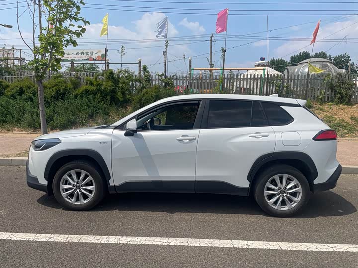 Toyota Corolla Cross 2024 2024款 2.0L 智能电混双擎 先锋版