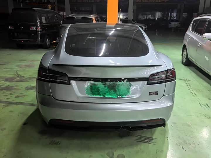 Tesla Model S 2023 2023款 三电机全轮驱动 Plaid版