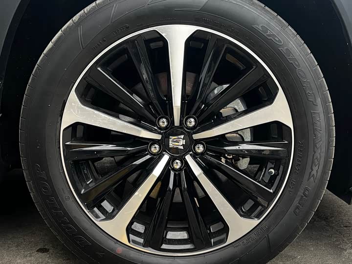 Фото 6 - Toyota Crown Kluger