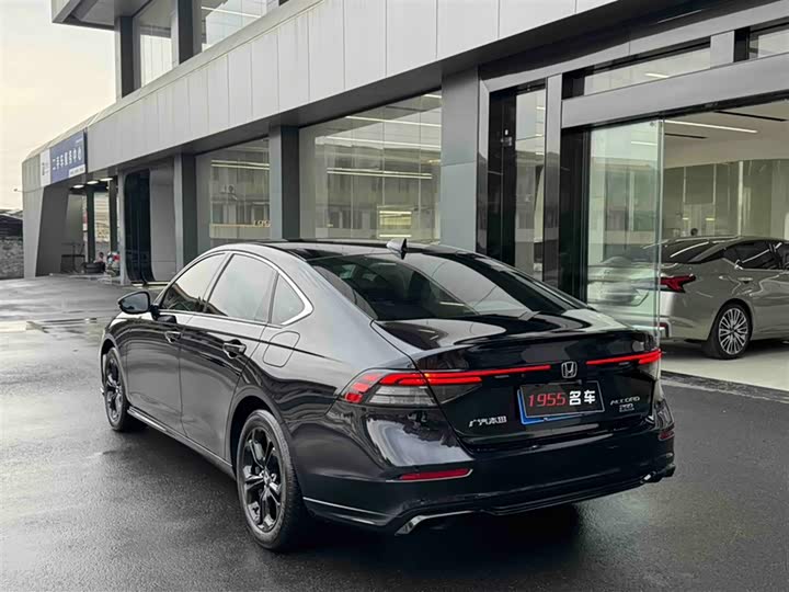 Honda Accord 2025 2025款 运动系列 260TURBO 豪华版