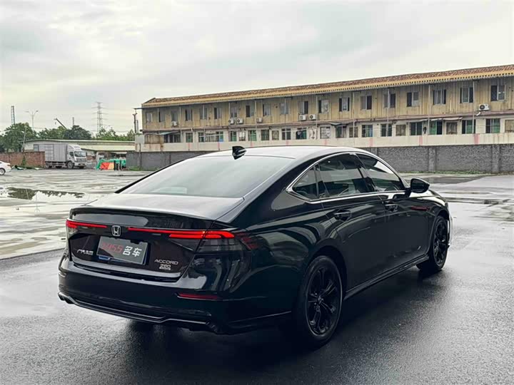 Honda Accord 2025 2025款 运动系列 260TURBO 豪华版