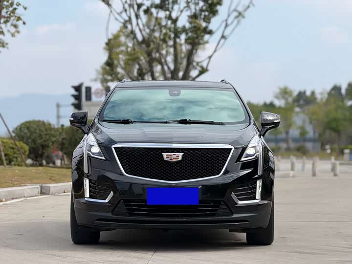 Фото 2 - Cadillac XT5
