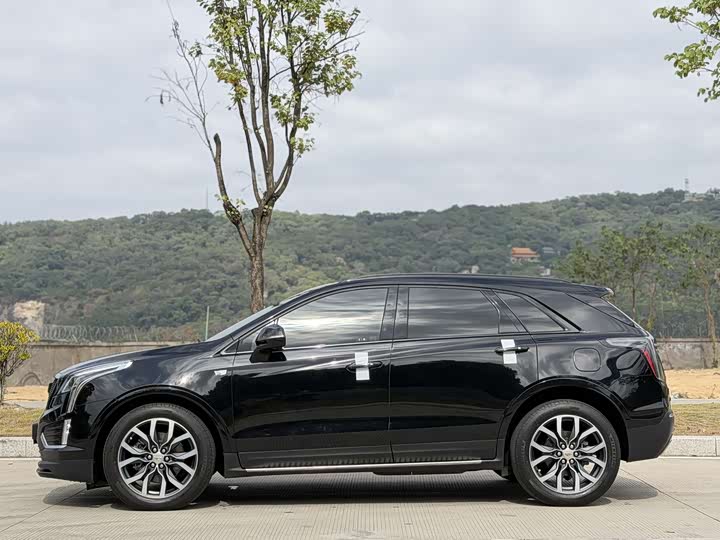 Фото 3 - Cadillac XT5